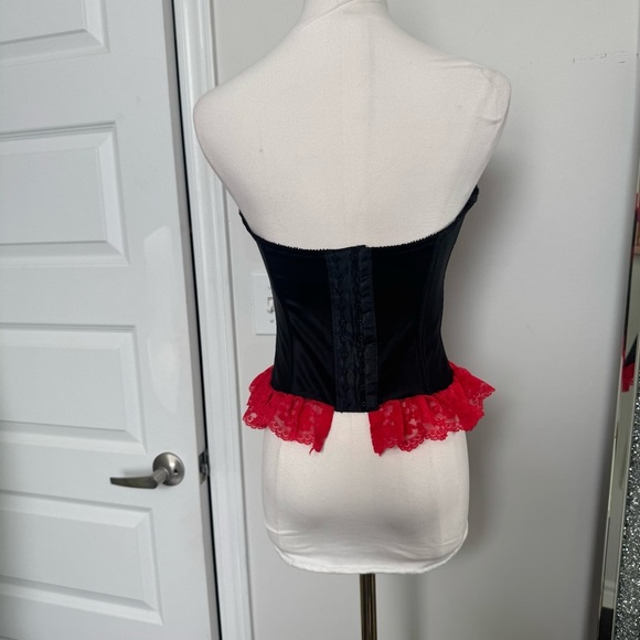Vintage Elegant Black and Red Lace Corset whimsigoth fairy punk 36 - Picture 4 of 6